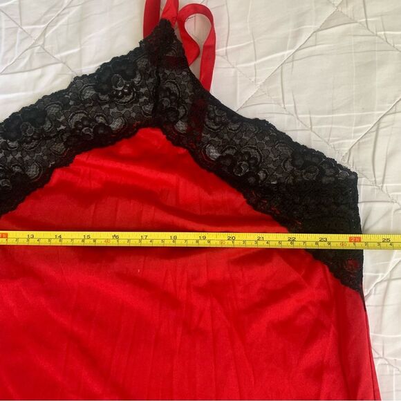 Satin Red and Black Lace Trim Camisole Sz 3X Sexy Pop of Red Y2K - Picture 4 of 8